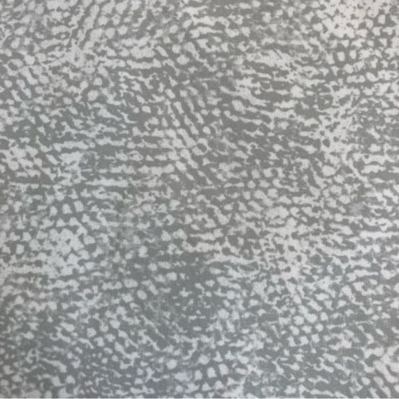 Athleta ‘Zuma’ Relaxed Long Sleeve Blouse Collared Tunic Shirt in Viper Grey - Picture 15 of 16